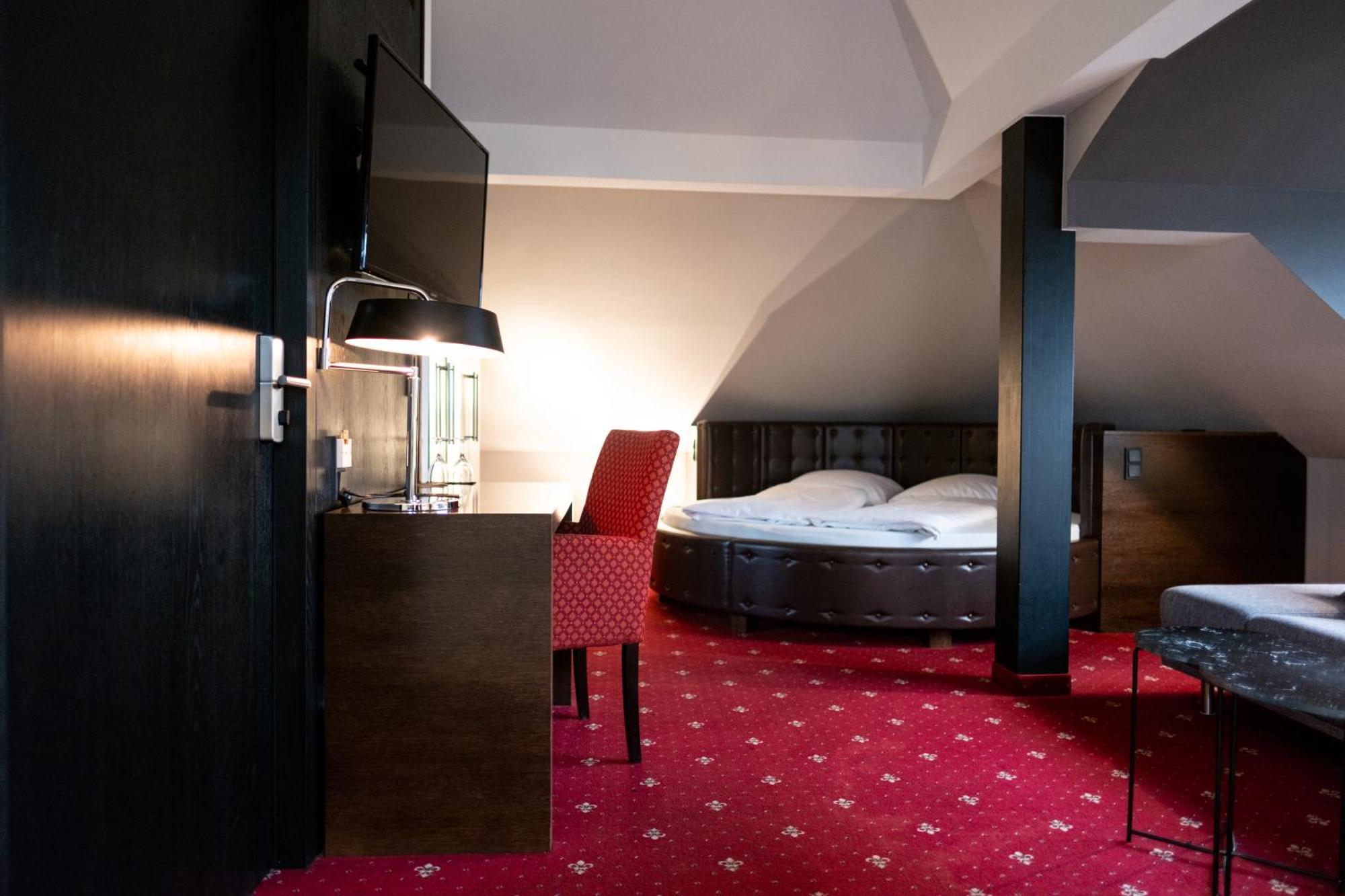 Pucci Baerengarten Stadthotel Ravensburg Bagian luar foto